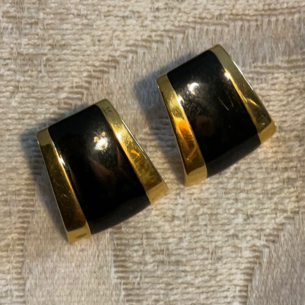 earrings - Picture 2 of 2